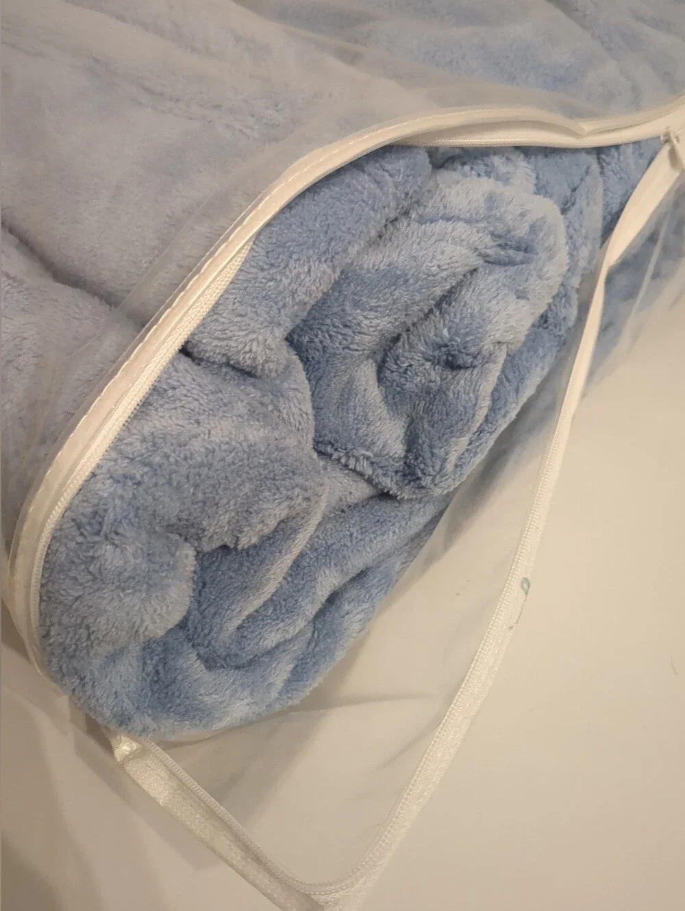 L.L. Bean Petal Soft Fleece Blanket Bay Blue 68